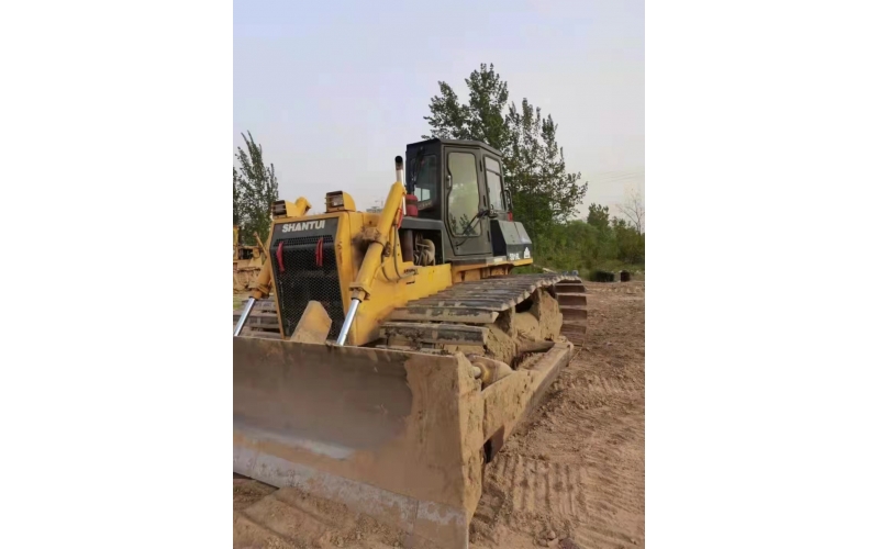 山推SD16推土機租賃，山推160甘地推土機出租