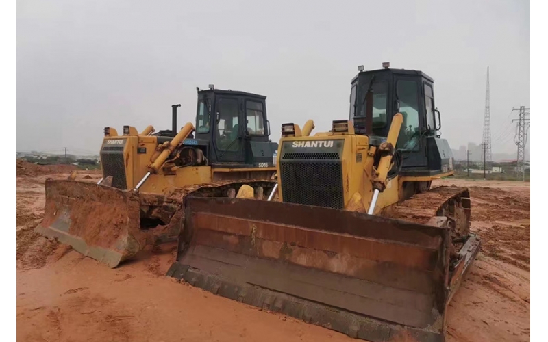山推SD16推土機租賃在青蘭高鐵項目