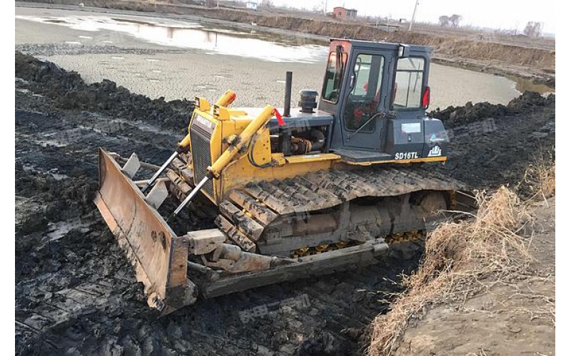 濕地推土機租賃在玉清湖水庫工程
